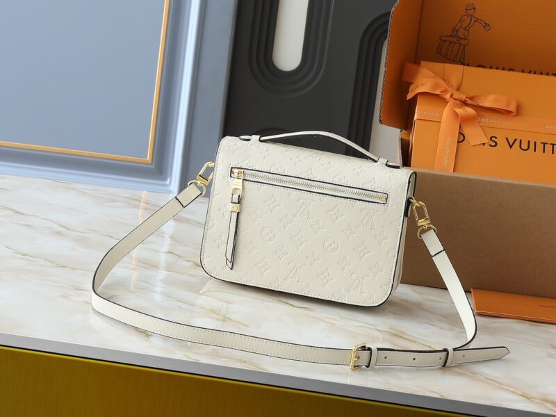 LOUIS VUITTON M40780 SIZE:25 x 19 x 7CM - Image 9