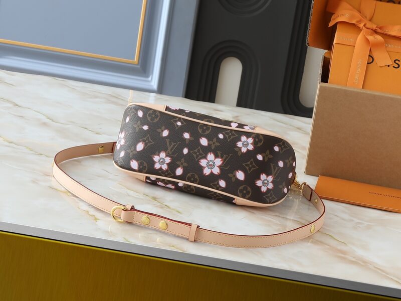 LOUIS VUITTON M45832 SIZE:27.0 x 16.0 x 10.0CM - Image 4