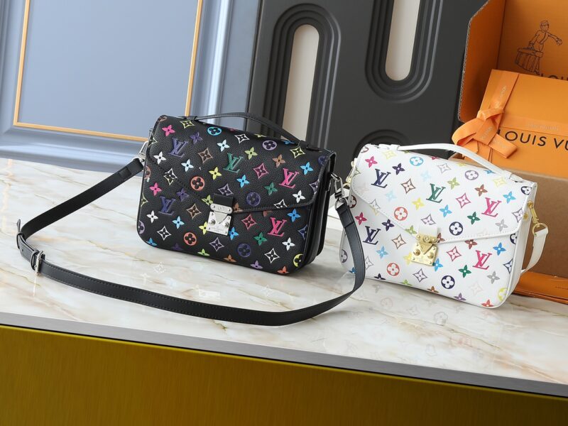 LOUIS VUITTON M40780 SIZE:25 x 19 x 7CM