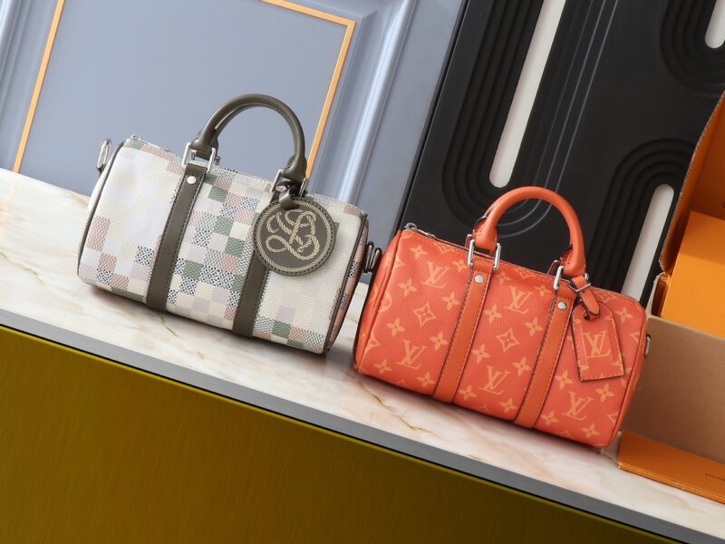 LOUIS VUITTON M46271 SIZE:25.0 x 15.0 x 11.0CM
