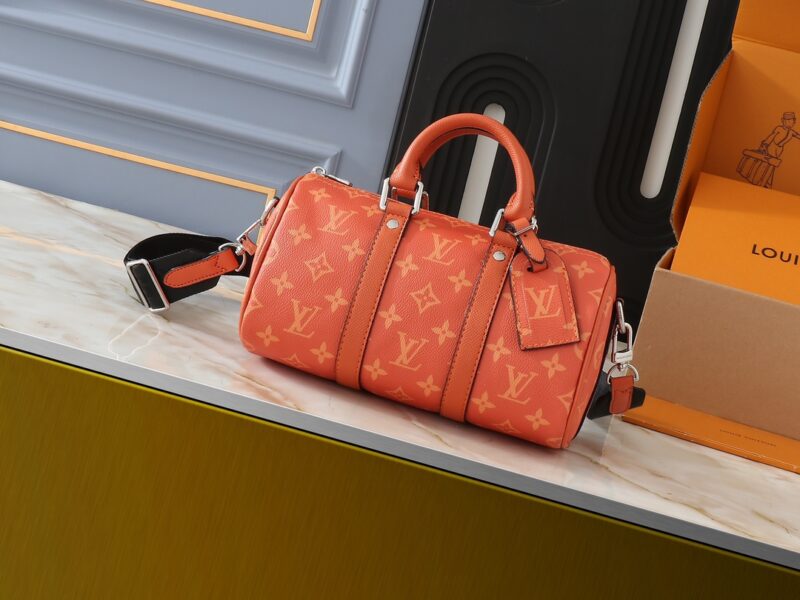 LOUIS VUITTON M46271 SIZE:25.0 x 15.0 x 11.0CM - Image 2