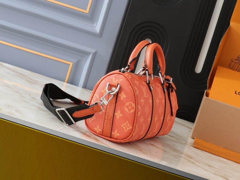 LOUIS VUITTON M46271 SIZE:25.0 x 15.0 x 11.0CM - Image 3