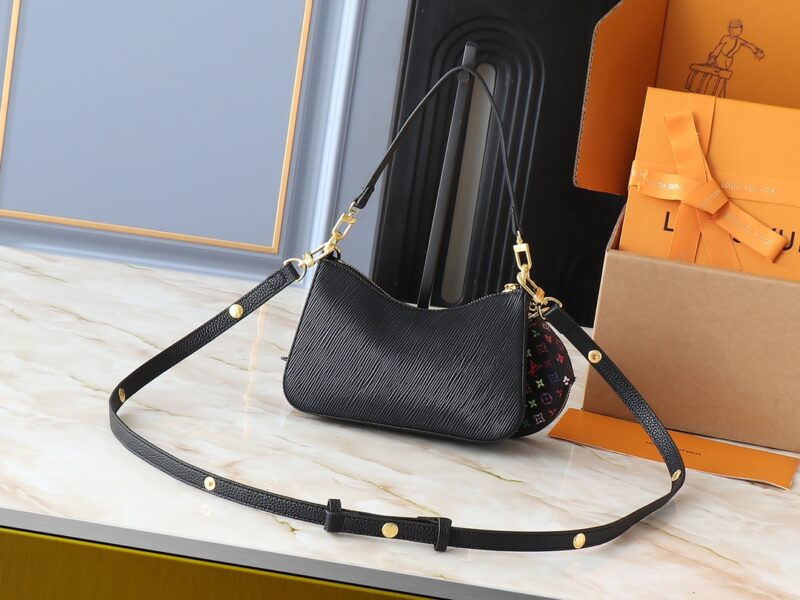 LOUIS VUITTON M13100 SIZE:19.0 x 13.5 x 6.5CM - Image 4