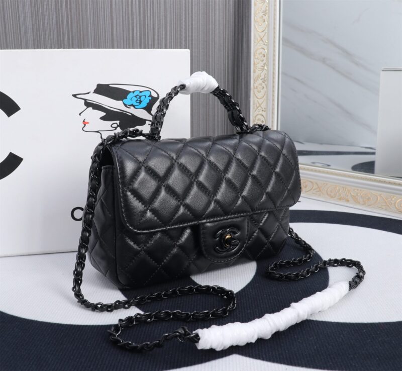Chanel 8890# SIZE:13 X21 X8CM - Image 3
