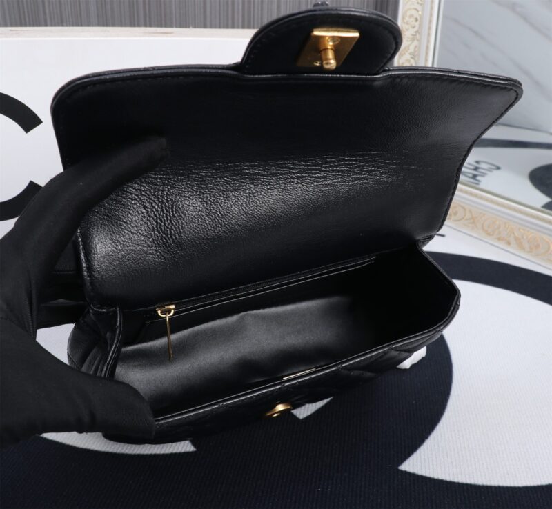 Chanel 8890# SIZE:13 X21 X8CM - Image 9