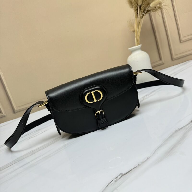 DIOR D ior Bobby SIZE:17.5×11×3.5cm