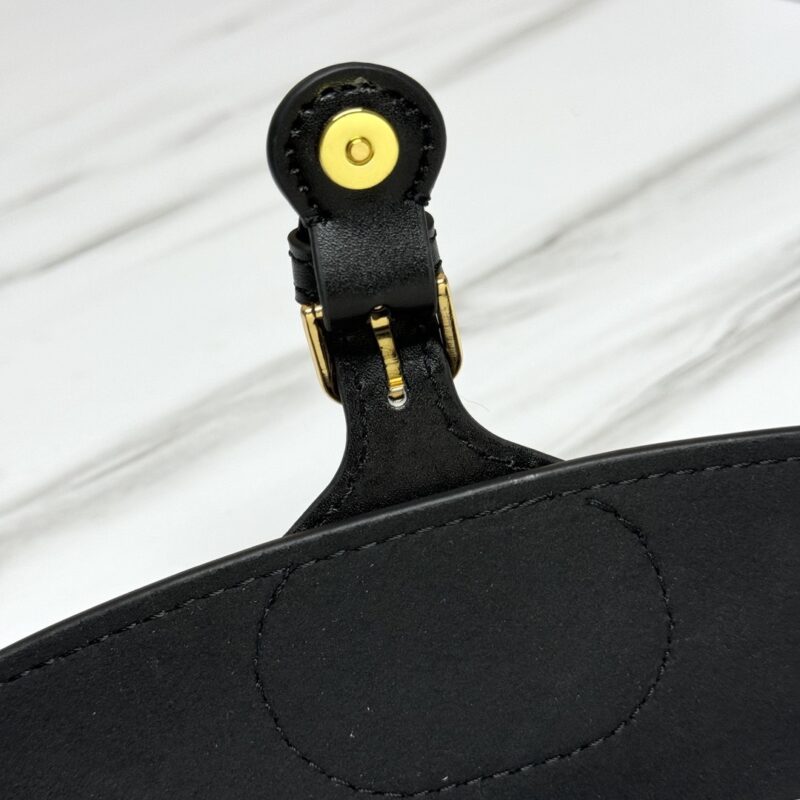 DIOR D ior Bobby SIZE:17.5×11×3.5cm - Image 8