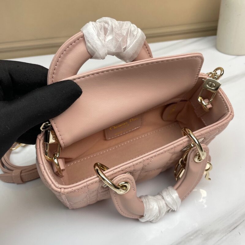 DIOR 𝗢𝗜𝗢𝗥 𝗗-𝗝𝗼𝘆 𝗕𝗮𝗴 17.5*10.5*6cm - Image 9