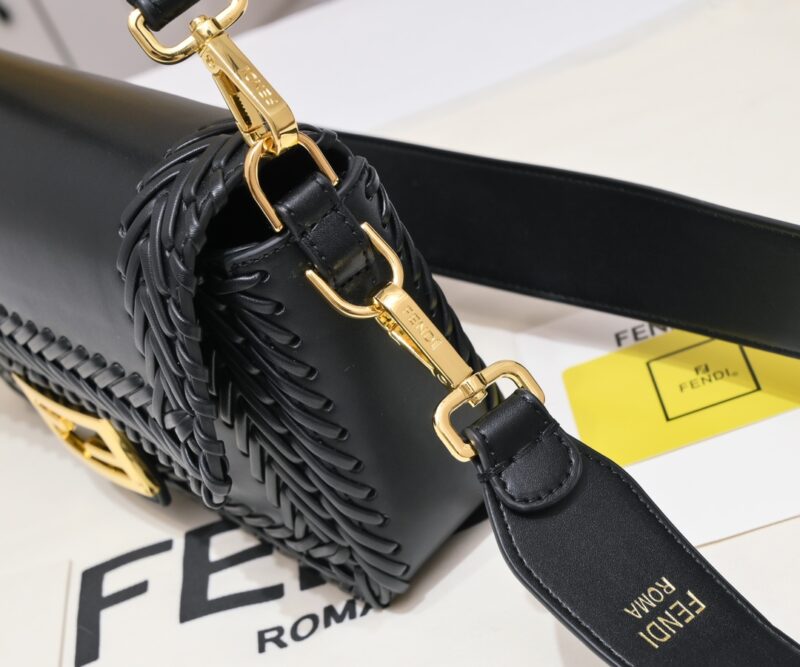 FENDI 7714 SIZE:27✖️15✖️6CM - Image 3