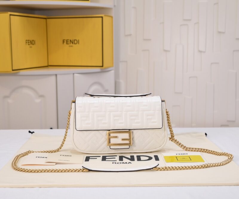 FENDI 6607 SIZE:24×7×13cm