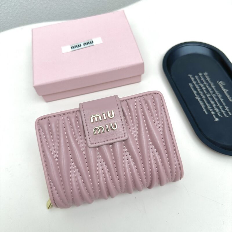 MIUMIU 8357 SIZE:13.5*9.5*3.5