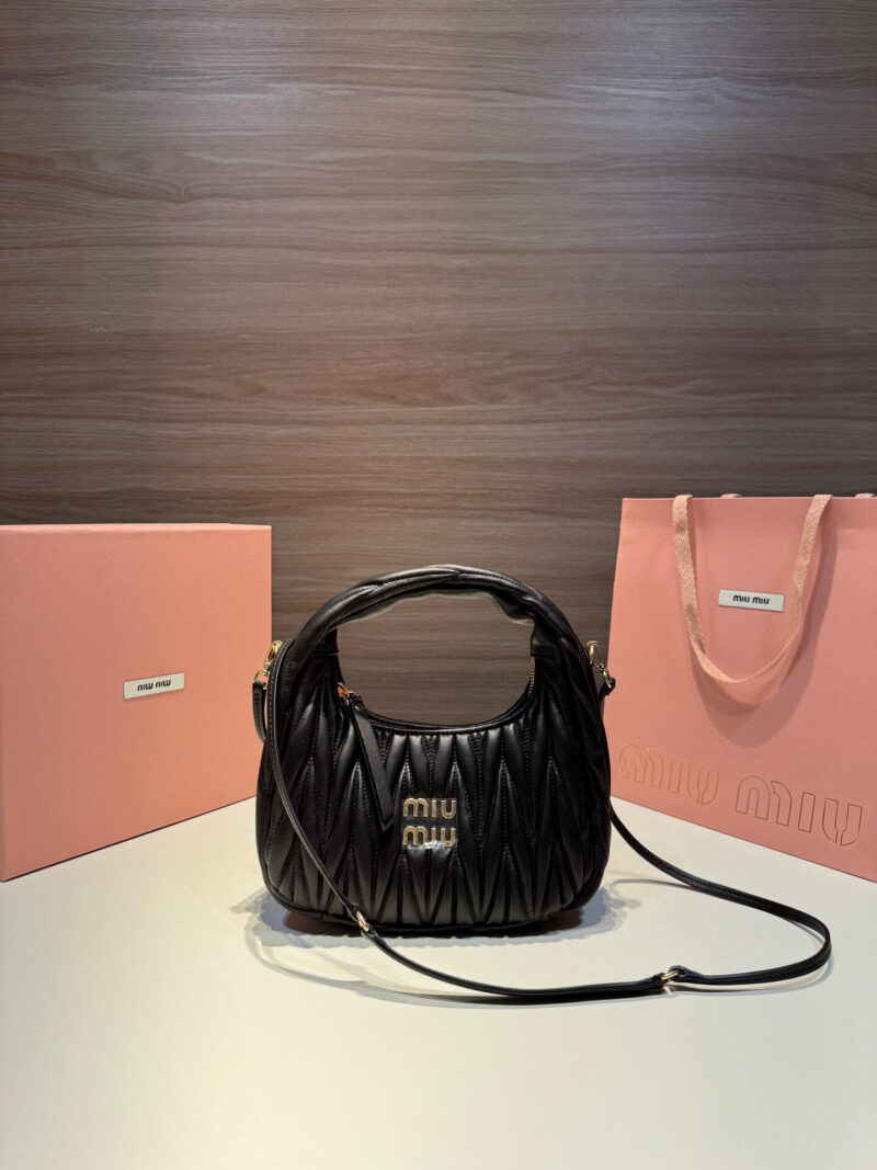 MIUMIU SIZE:20x6x17cm