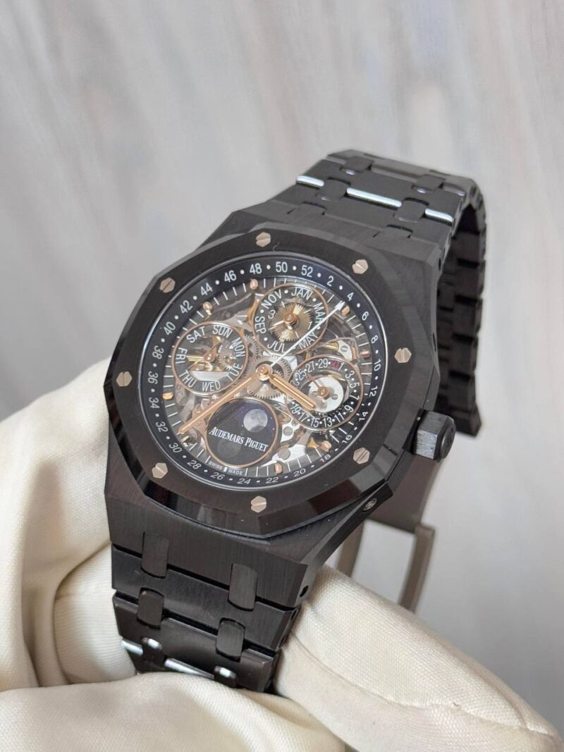 AUDEMARS PIGUET   VS Black Ceramic Perpetual Calendar Watch, one of Audemars Piguet's top models, ultra-thin perpetual calendar movement, black ceramic case, black perpetual calendar dial - Image 7
