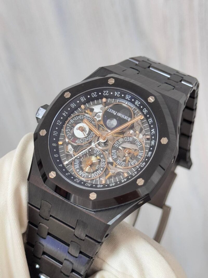 AUDEMARS PIGUET   VS Black Ceramic Perpetual Calendar Watch, one of Audemars Piguet's top models, ultra-thin perpetual calendar movement, black ceramic case, black perpetual calendar dial - Image 2