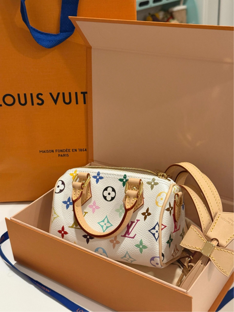 LOUIS VUITTON - Image 3