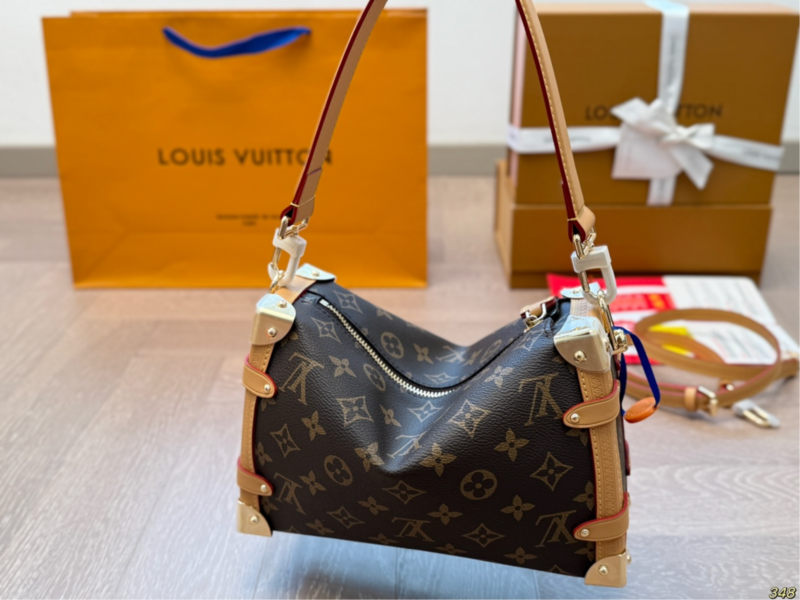 LOUIS VUITTON - Image 6