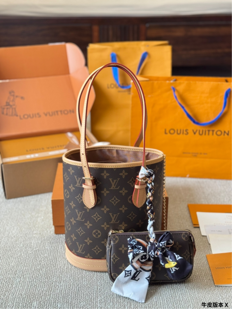 LOUIS VUITTON - Image 2
