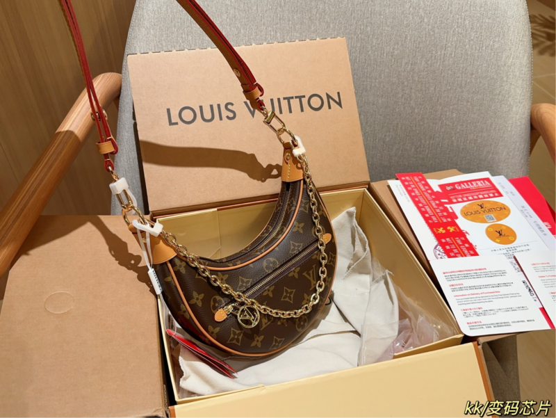 LOUIS VUITTON - Image 2