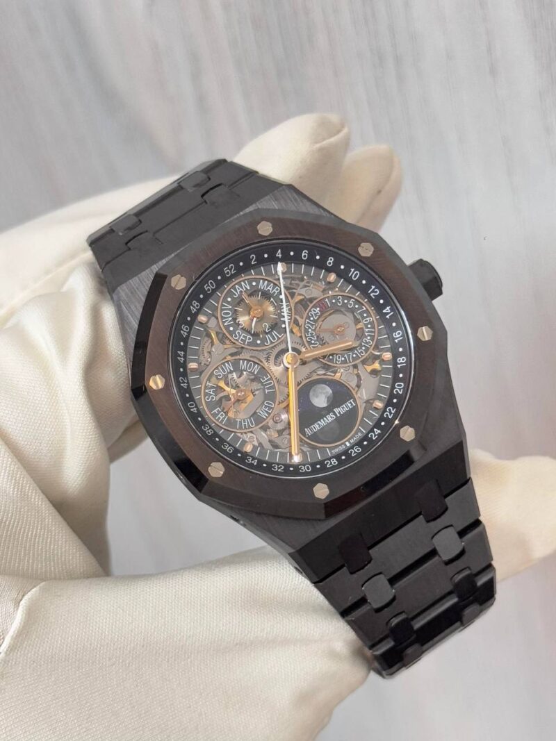 AUDEMARS PIGUET   VS Black Ceramic Perpetual Calendar Watch, one of Audemars Piguet's top models, ultra-thin perpetual calendar movement, black ceramic case, black perpetual calendar dial - Image 4