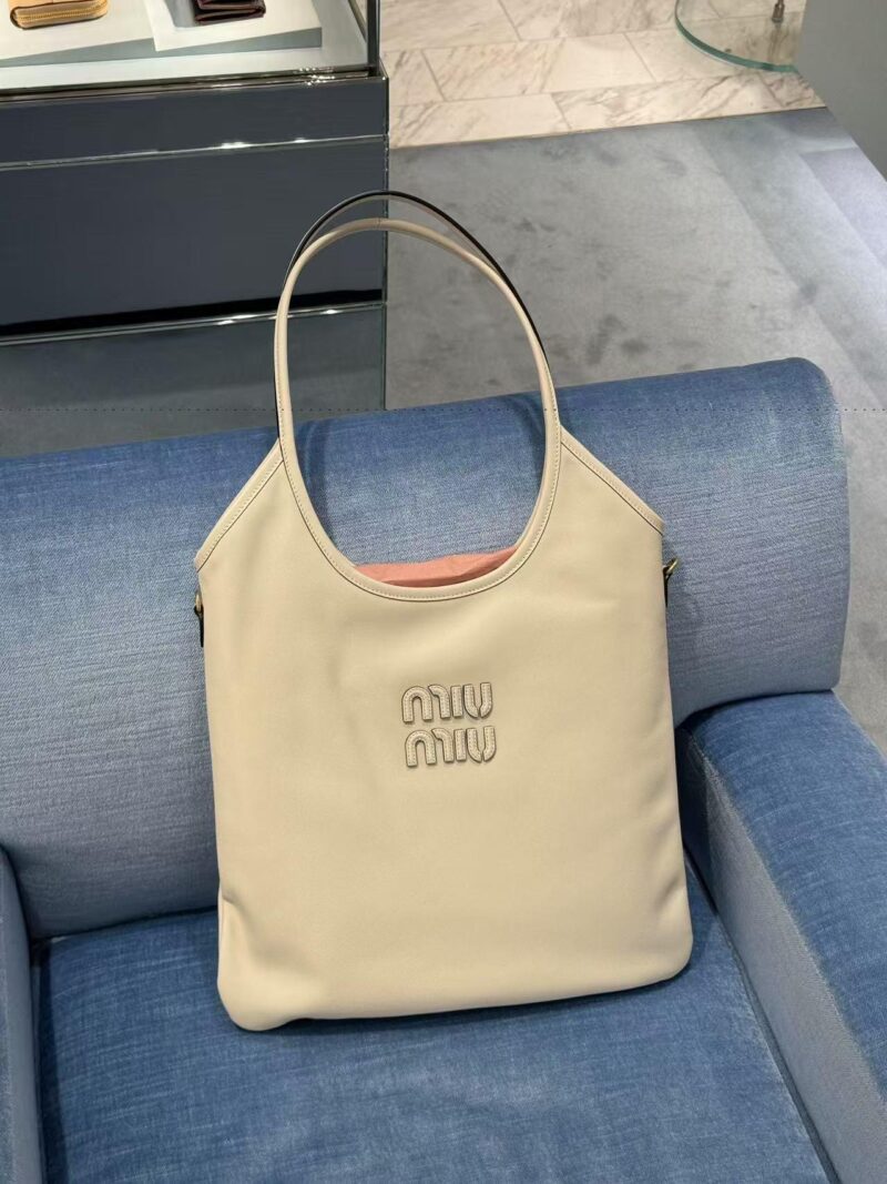 MIUMIU