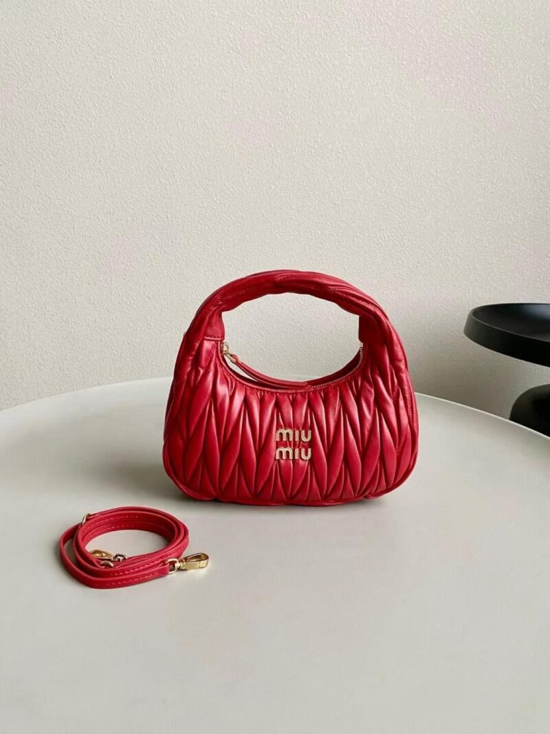 MIUMIU