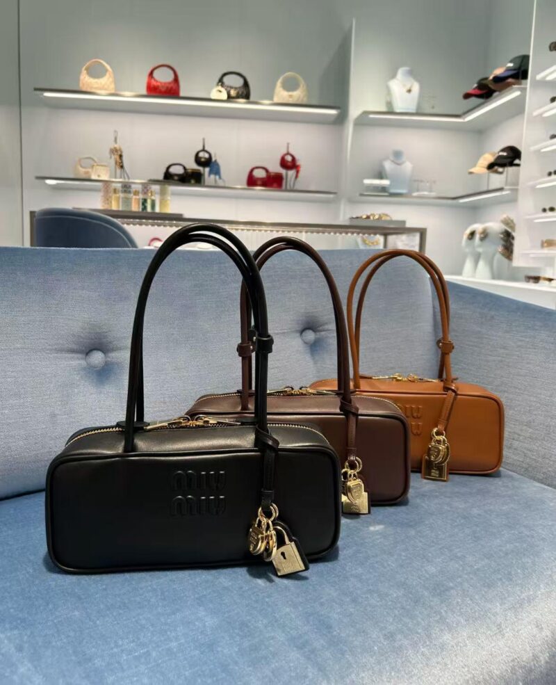 MIUMIU