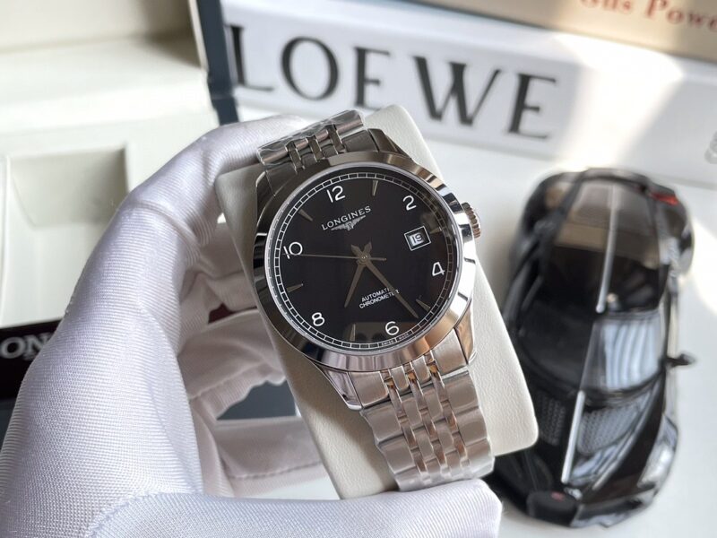 LONGINES