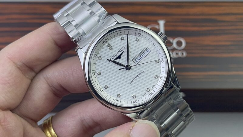 LONGINES
