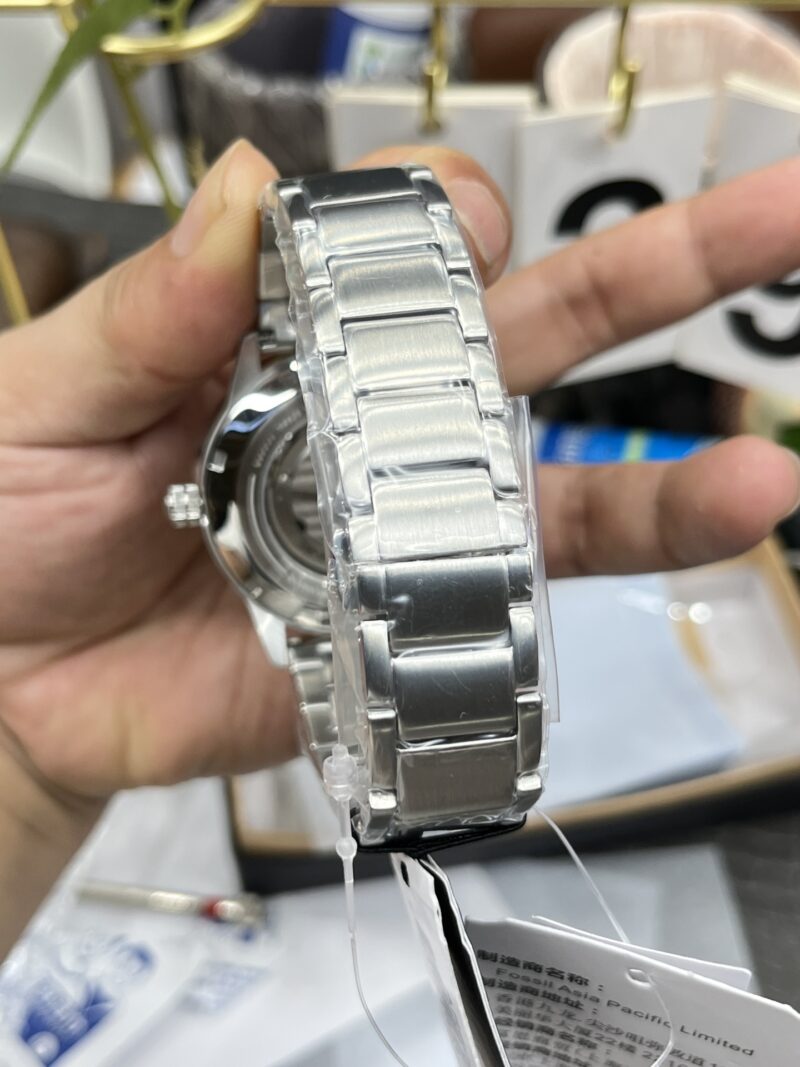 Armani - Image 8