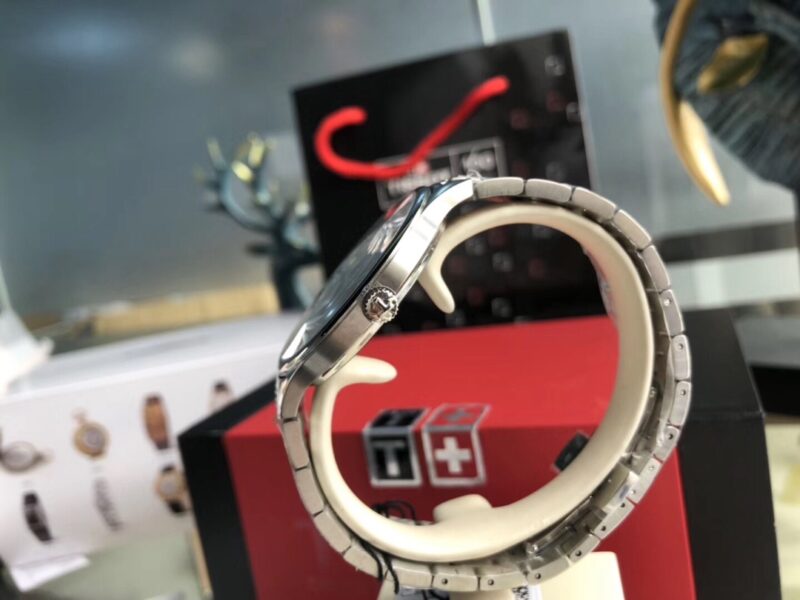 Tissot - Image 4