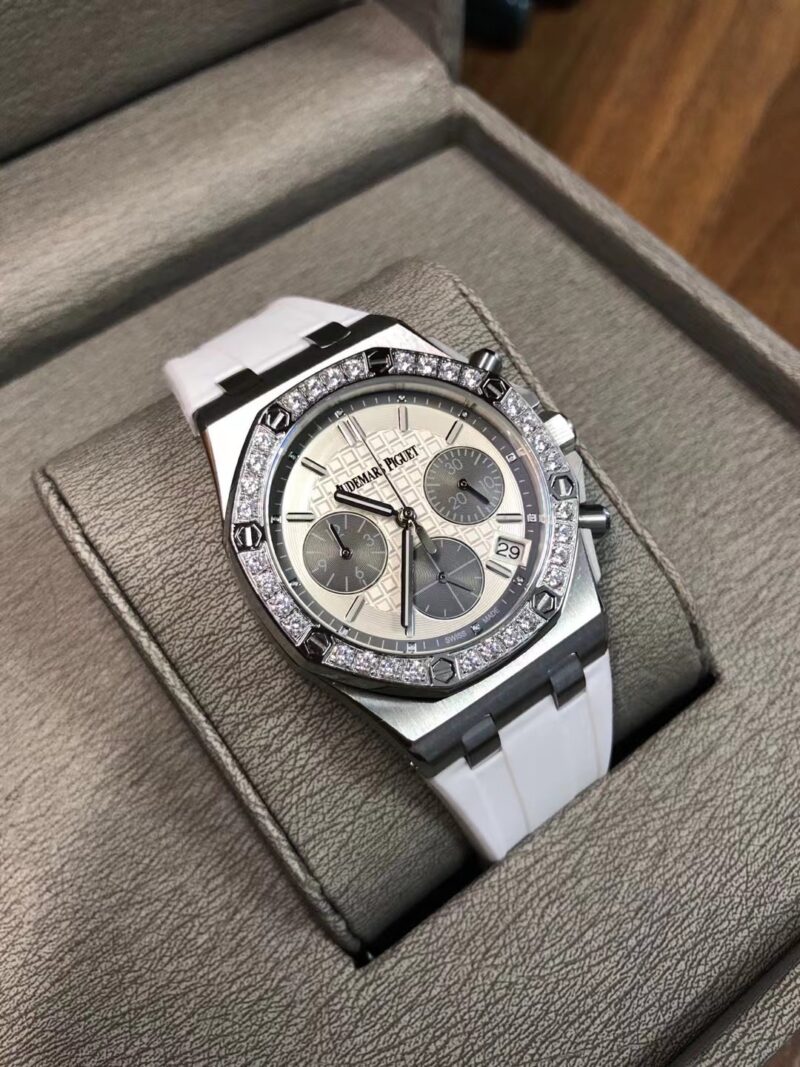 Audemars Piguet - Image 9